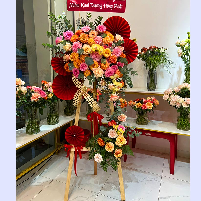 Kệ hoa khai trương